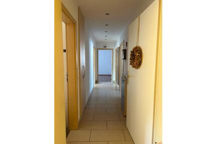 3-Zimmer-Wohnung mit Balkon - 275.000,00&nbsp;EUR Kaufpreis, ca.&nbsp; 79,00&nbsp;m&sup2; in Gengenbach (PLZ: 77723)
