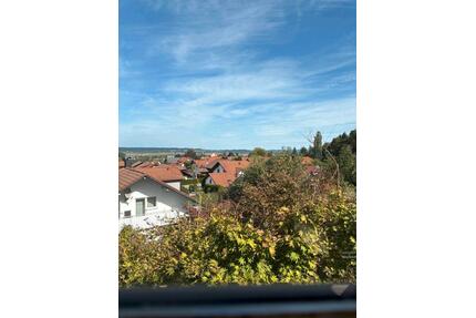 Helle 3-Zimmer-Whg mit Balkon und TG - Erolzheim