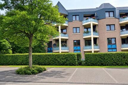 2 Zimmerwohnung mit Loggia und TG Stellplatz in Bergisch Gladbach