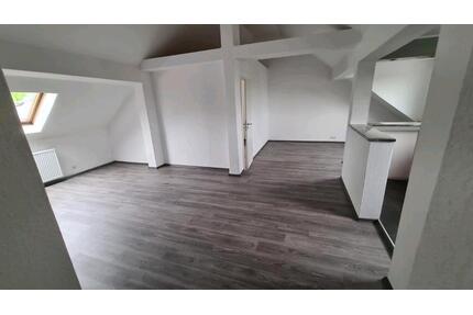 Dachgeschosswohnung 80 qm in Dortmund- Oestrich