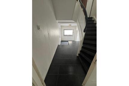 3-Zimmer-Wohnung mit Balkon - 800,00&nbsp;EUR Kaltmiete, ca.&nbsp; 112,00&nbsp;m&sup2; in Saarlouis (PLZ: 66740)