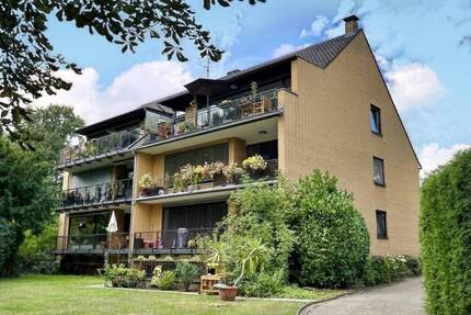 Lohausen! Großzüge Erdgeschosswohnung mit großer Loggia +++ Rendit - Düsseldorf