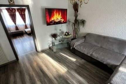 Leerstehendes 3-Familienhaus in Seitenstrasse von Völklingen-OT zu verkaufen