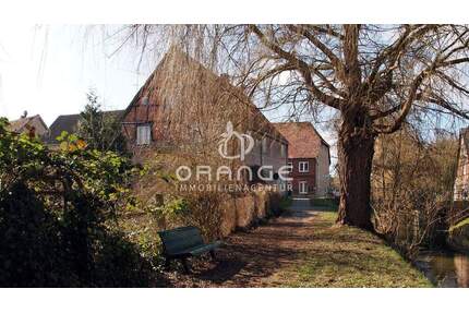 ***Stadthaus mit Garten am Fluss - sanierungsbedürftig*** - Goldberg