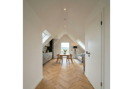 Ihr Wohntraum über den Dächern von Remshalden:4-Zimmer-DG-Wohnung