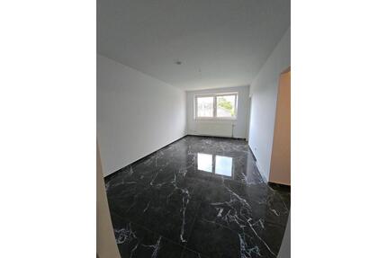 2 Zimmerwohnung - 900,00&nbsp;EUR Kaltmiete, ca.&nbsp; 45,00&nbsp;m&sup2; in Langwedel (PLZ: 27299)