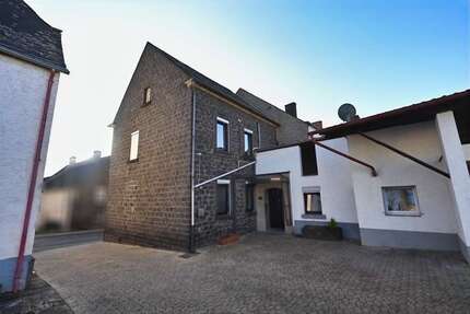 Haus zum Kaufen in Kottenheim 119.000,00 € 112 m²