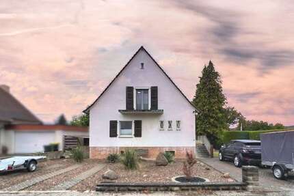 Haus zum Kaufen in Bad Salzdetfurth 169.000,00 € 145.24 m²