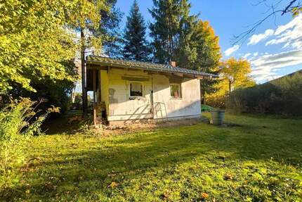 1.104 m² Grundstück in Melchow mit kleinem Abriss-Haus - bebaubar mit Einfamilienhaus