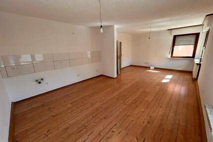 Haus mit 4-Zimmer und Garten - 1.100,00&nbsp;EUR Kaltmiete, ca.&nbsp; 100,00&nbsp;m&sup2; in Mühlhausen (PLZ: 69242)