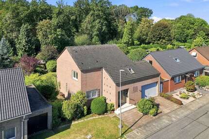 Haus zum Kaufen in Dormagen 595.000,00 € 147 m²
