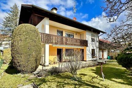 Besonders feine Lage - 1.325.000,00&nbsp;EUR Kaufpreis, ca.&nbsp; 210,00&nbsp;m&sup2;&nbsp;Wohnfl&auml;che in Schondorf (PLZ: 86938)