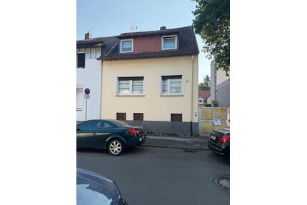 Einfamilienhaus 3ZKB, Garage, Terrasse, Hobbyraum, Keller, Hof - Kaiserslautern