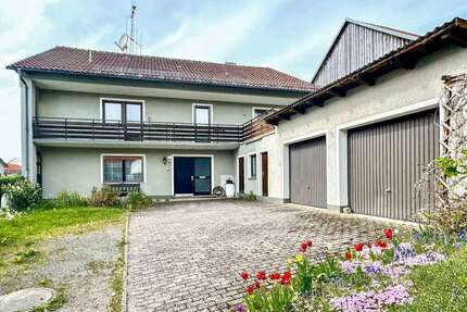 Haus zum Kaufen in Treffelstein 209.000,00 € 165.09 m²