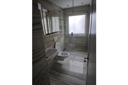 4 Zimmer Wohnung Küche Bad Balkon in Schwabach