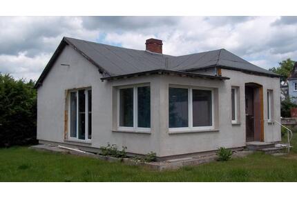 Zentrale ruh Lage Bungalow 2,5 Zi zum fertigstellen Gartengrundst - Holzminden