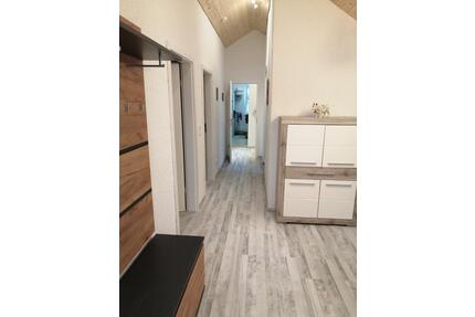 Kleine aber feine 3 Zimmer DG Wohnung in Bohlingen - Singen (Hohentwiel)