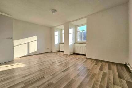 Wohnung zum Mieten in Löbejün 180,00 € 33.55 m²