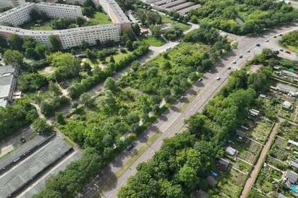 Grundstück zu verkaufen in Halle (Saale)-Neustadt 230.000,00 € 8584 m²