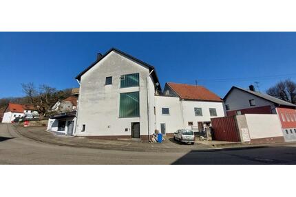 Mehrfamilienhaus mit Wertsteigerungspotential! - Bechhofen