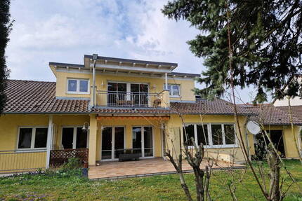 Ein großes Haus im ruhigen Ortskern - Bad Füssing