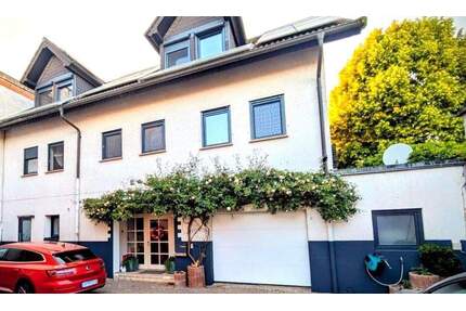 Familienhaus in ruhiger 2. Reihe mit Einliegerwohnung, PV & Speicher - Dielheim