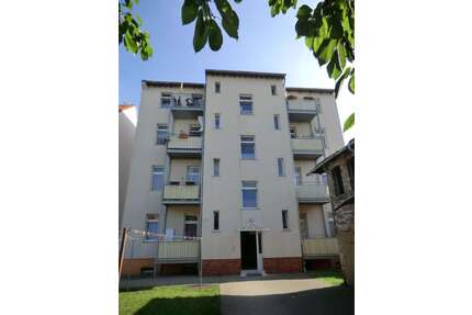 Wohnung zum Mieten in Halle 335,00 € 48 m²