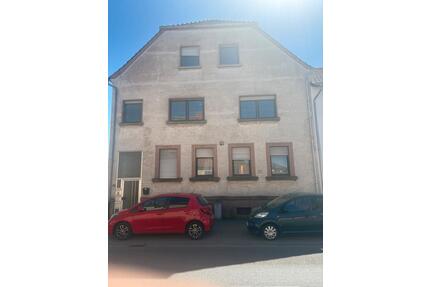 Mehrfamilienhaus - 310.000,00&nbsp;EUR Kaufpreis, ca.&nbsp; 275,00&nbsp;m&sup2; in Kirkel (PLZ: 66459)