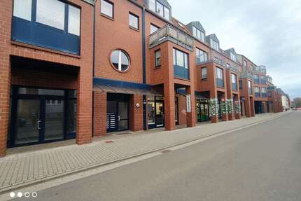 Büro in Bitterfeld 1.814,25 € 295 m²