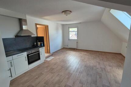 Helle 2 Zimmer Dachgeschosswohnung zu vermieten - Schuttertal