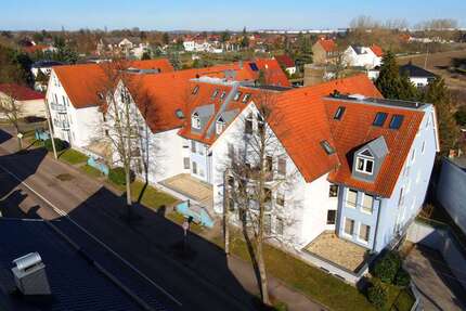 Haus zum Kaufen in Halle 4.200.000,00 € 2697.48 m²
