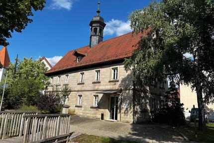 Stilvolles Geschäftshaus für Arzt etc. - Kronach