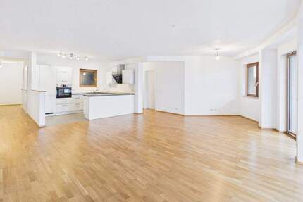 Attraktive, barrierefreie 3-Zimmer-Wohnung mit Balkon & Duplex-Stellplatz in beliebter Lage - Mainz Gonsenheim
