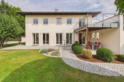 Haus zum Kaufen in Landshut 1.345.000,00 € 168.7 m²