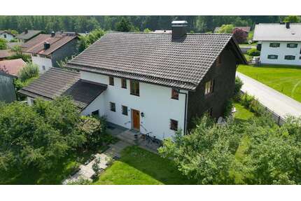 Haus zum Kaufen in Teisendorf 965.000,00 € 209 m²