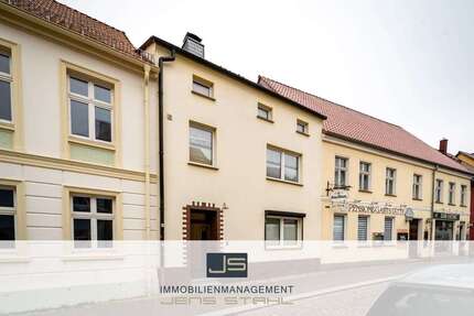 Haus zum Kaufen in Altentreptow 115.000,00 € 177 m²