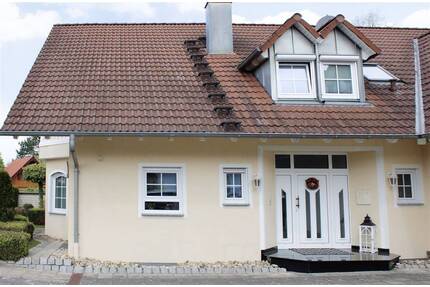 Exklusives EFH mit Einliegerwohnung, ca. 240 m², Top-Zustand, absolute Privatsphäre - Haigerloch Gruol