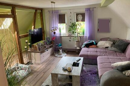 Charmante 2,5-Zimmer-DG-Wohnung mit XXL Dach-Terrasse in Roßdorf