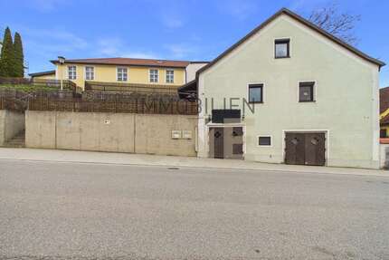 Haus zum Kaufen in Schierling 160.000,00 € 127.02 m²