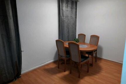 Möblierte 3-Zimmer-Wohnung im Zentrum von Backnang. - Weissach im Tal