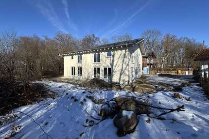 Haus zum Mieten in Stephanskirchen 2.400,00 € 156 m²