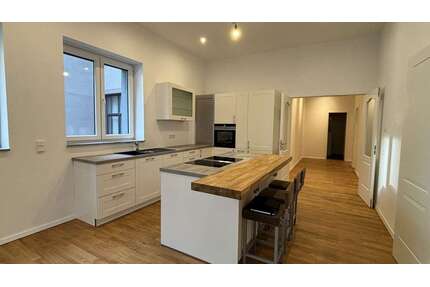 Wohnung zum Mieten in Frankfurt am Main 2.300,00 € 114 m²