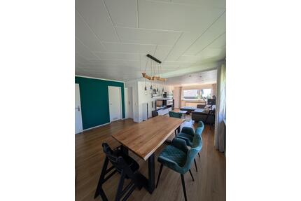Lichtdurchflutete 3-Zi.-Whg mit Balkon & Garage in Bi. Untermberg - Bietigheim-Bissingen