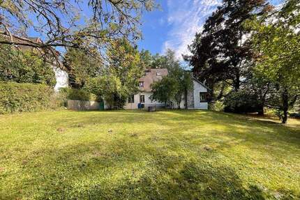 Seltene Gelegenheit -Exklusive Lage Grundstück in Amberg-Mariahilfberg mit Haus und Anbau