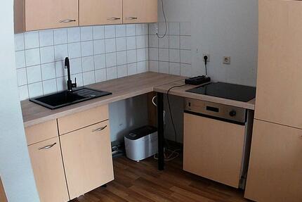 1-Zimmer-Wohnung, 27 m², franz. Balkon, Einbauküche - Neuhaus am Rennweg