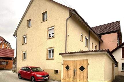 Grosszügig Wohnen! Wohnhaus mit viel Potential für Familien incl. Bauplatz - Hilzingen