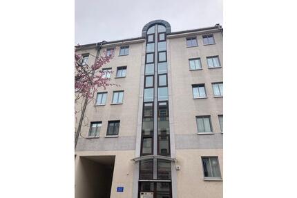 Helle 2-Zimmer-Wohnung im 4. OG mit Balkon in Halle Innenstadt - Halle (Saale)