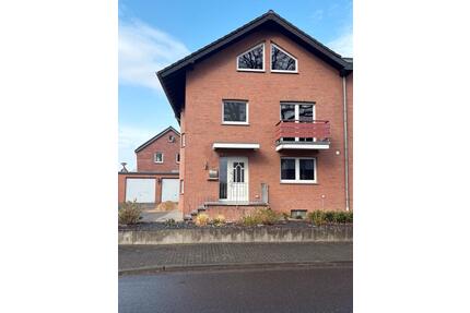 Großzügige Doppelhaushälfte in Heinsberg Randerath - Geilenkirchen