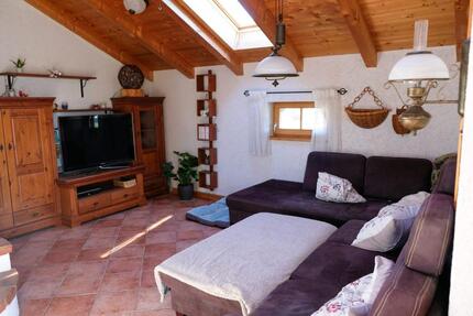 1 Zimmer in einer 5er-WG ab 01.04. - Holzkirchen