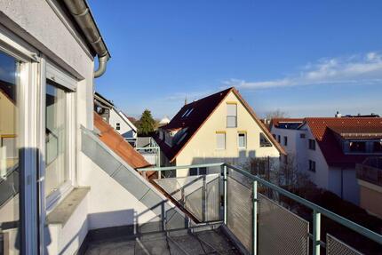 Renovierte Dachgeschosswohnung im Herzen von Echterdingen - Leinfelden-Echterdingen